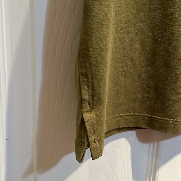 ❤️SOLD❤️Lululemon Classic Fit Cotton Blend T-Shirt in Army Green - Picture 2 of 12